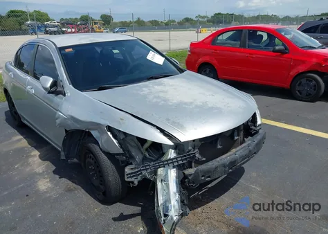 2008 Honda Accord 2.4 Lx z USA, uszkodzony, nr VIN JHMCP26338C057937